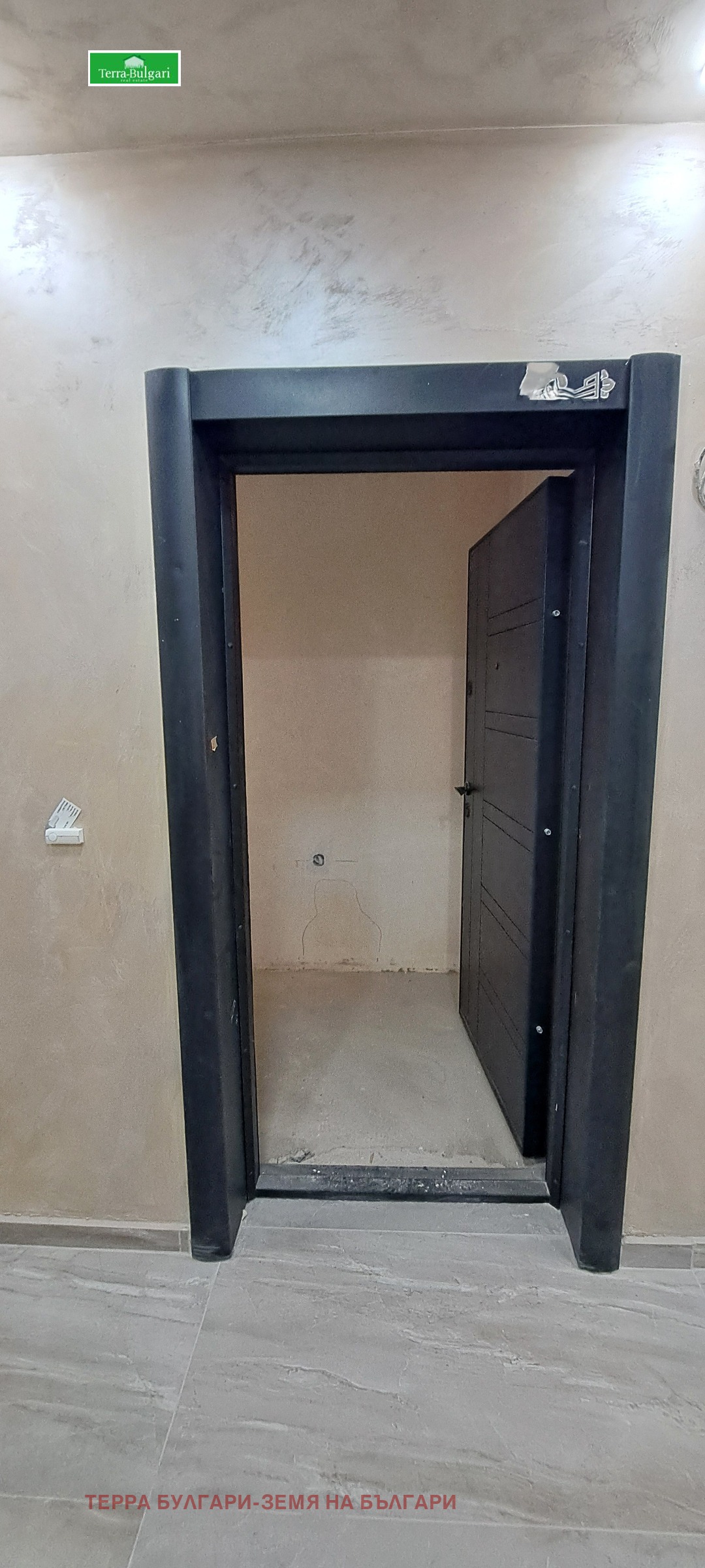 Продава 2-СТАЕН, гр. Перник, Изток, снимка 2 - Апартаменти - 56594694