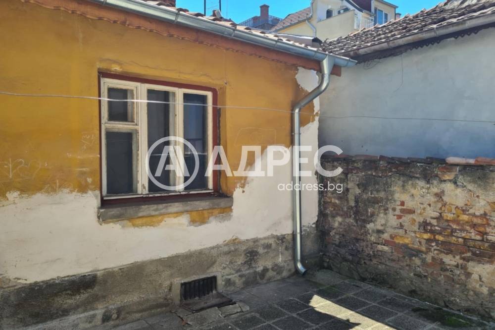 Продава КЪЩА, гр. Пловдив, Център, снимка 2 - Къщи - 55700736