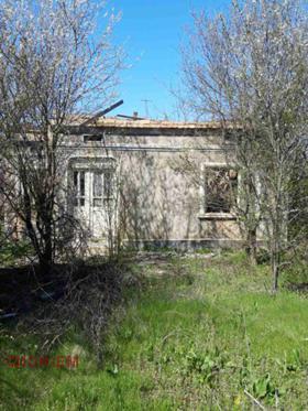 Продажба на имоти в с. Змеево, област Добрич - изображение 9 