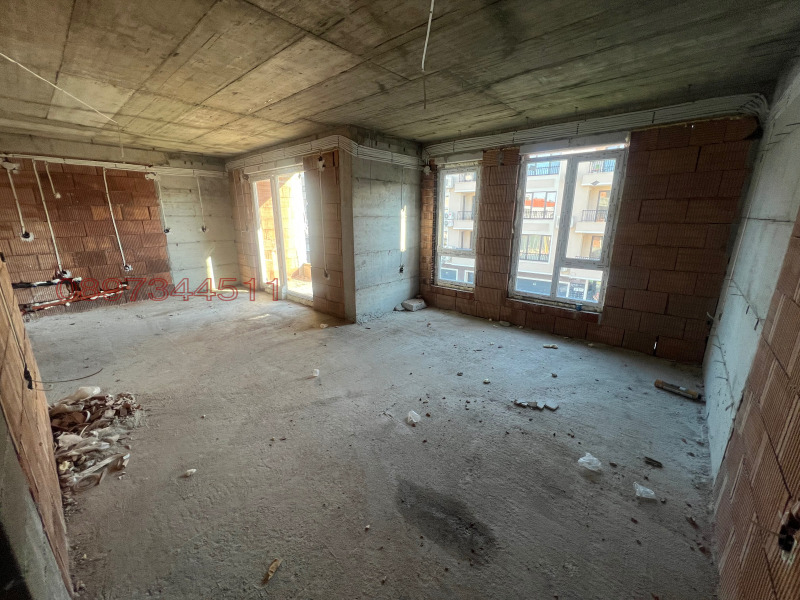 Продава 3-СТАЕН, гр. Пловдив, Остромила, снимка 3 - Апартаменти - 53039792