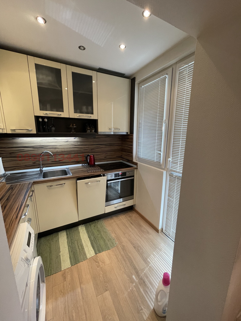 Продава МНОГОСТАЕН, гр. Русе, Родина 2, снимка 5 - Апартаменти - 52783545