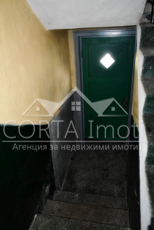 Продава КЪЩА, с. Световрачене, област София-град, снимка 13 - Къщи - 48600258