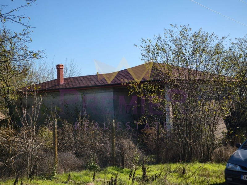 Продава КЪЩА, с. Медово, област Добрич, снимка 3 - Къщи - 52547225