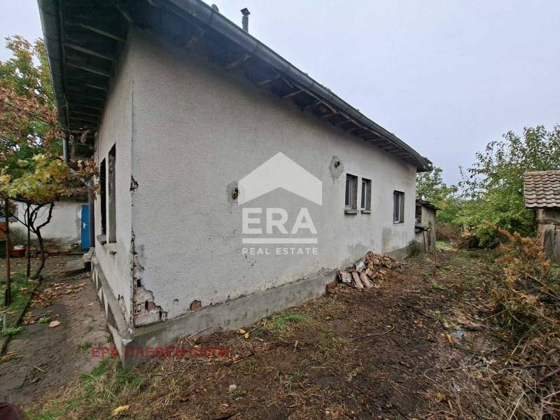Продава КЪЩА, с. Гривица, област Плевен, снимка 3 - Къщи - 53602090