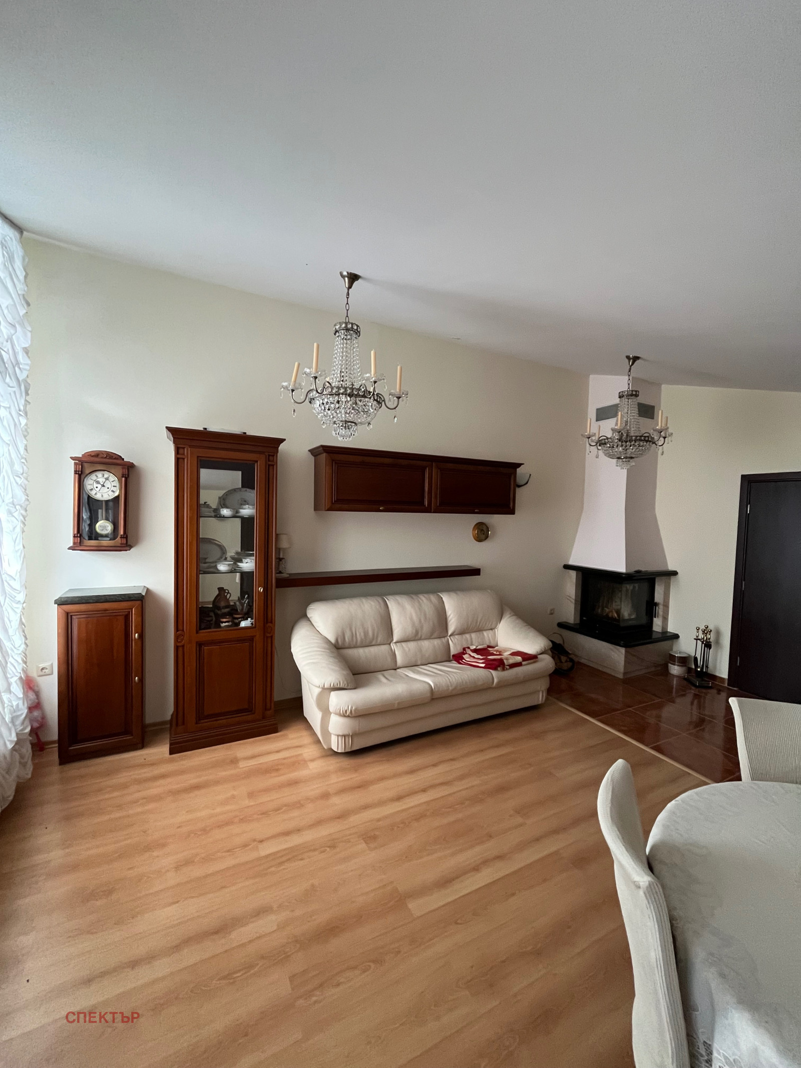 Продава 2-СТАЕН, к.к. Пампорово, област Смолян