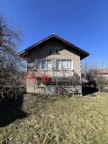 Продава КЪЩА, с. Режанци, област Перник, снимка 1