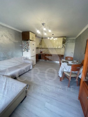 2 makuuhuonetta Kjutšuk Pariž, Plovdiv