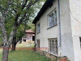 House Kravenik, region Gabrovo 1