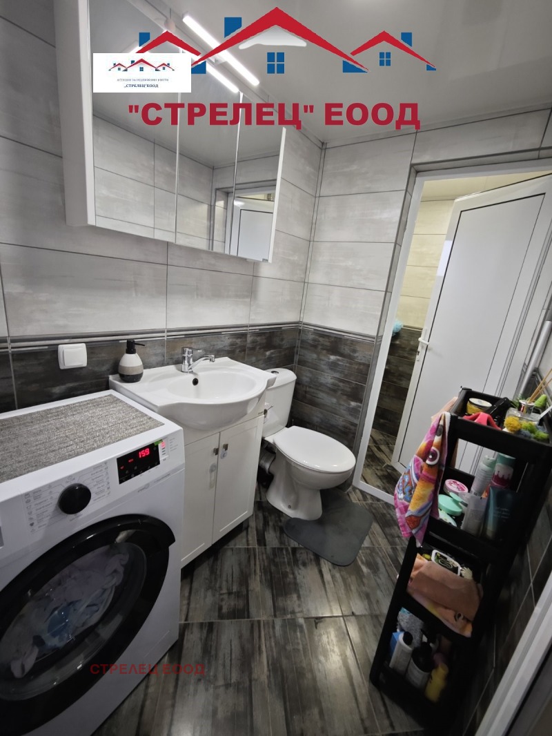 Продава КЪЩА, гр. Добрич, ЖП Гара, снимка 7 - Къщи - 48184799