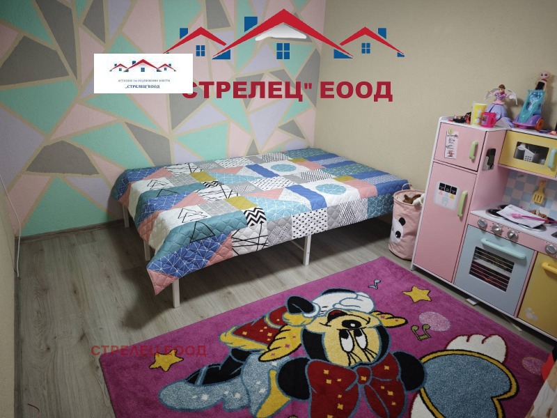 Продава КЪЩА, гр. Добрич, ЖП Гара, снимка 3 - Къщи - 48184799