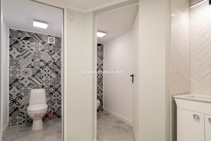 Eladó  Üzlet Burgas , Centar , 120 négyzetméter | 35789811 - kép [8]