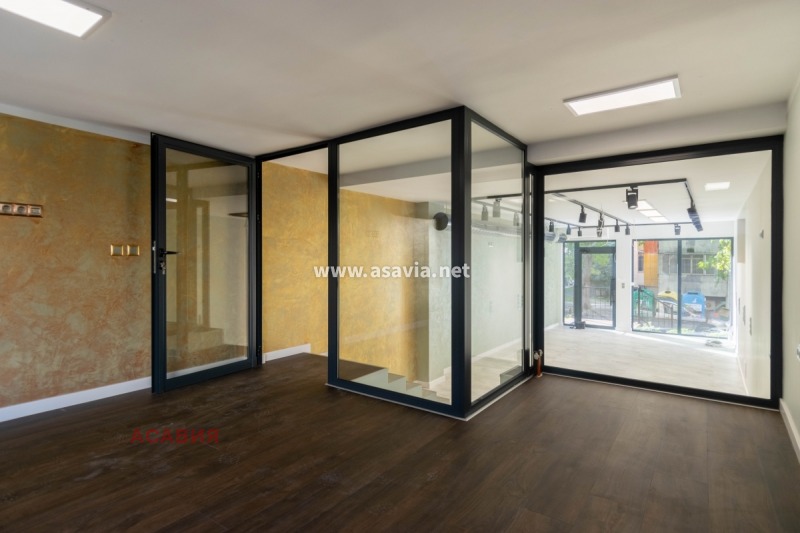 Eladó  Üzlet Burgas , Centar , 120 négyzetméter | 35789811 - kép [5]