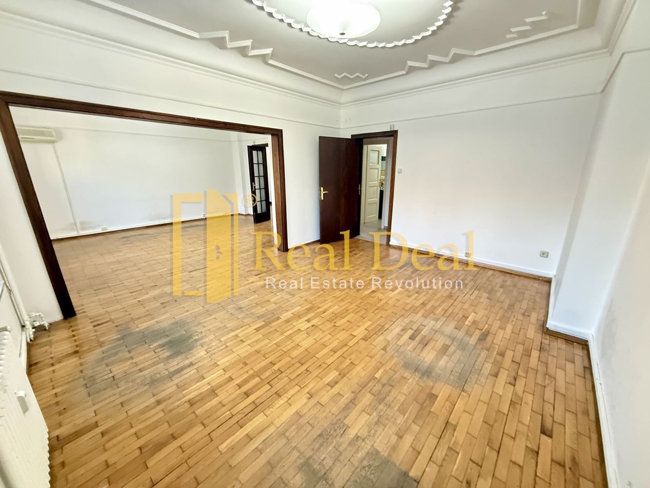 Продава ОФИС, гр. София, Център