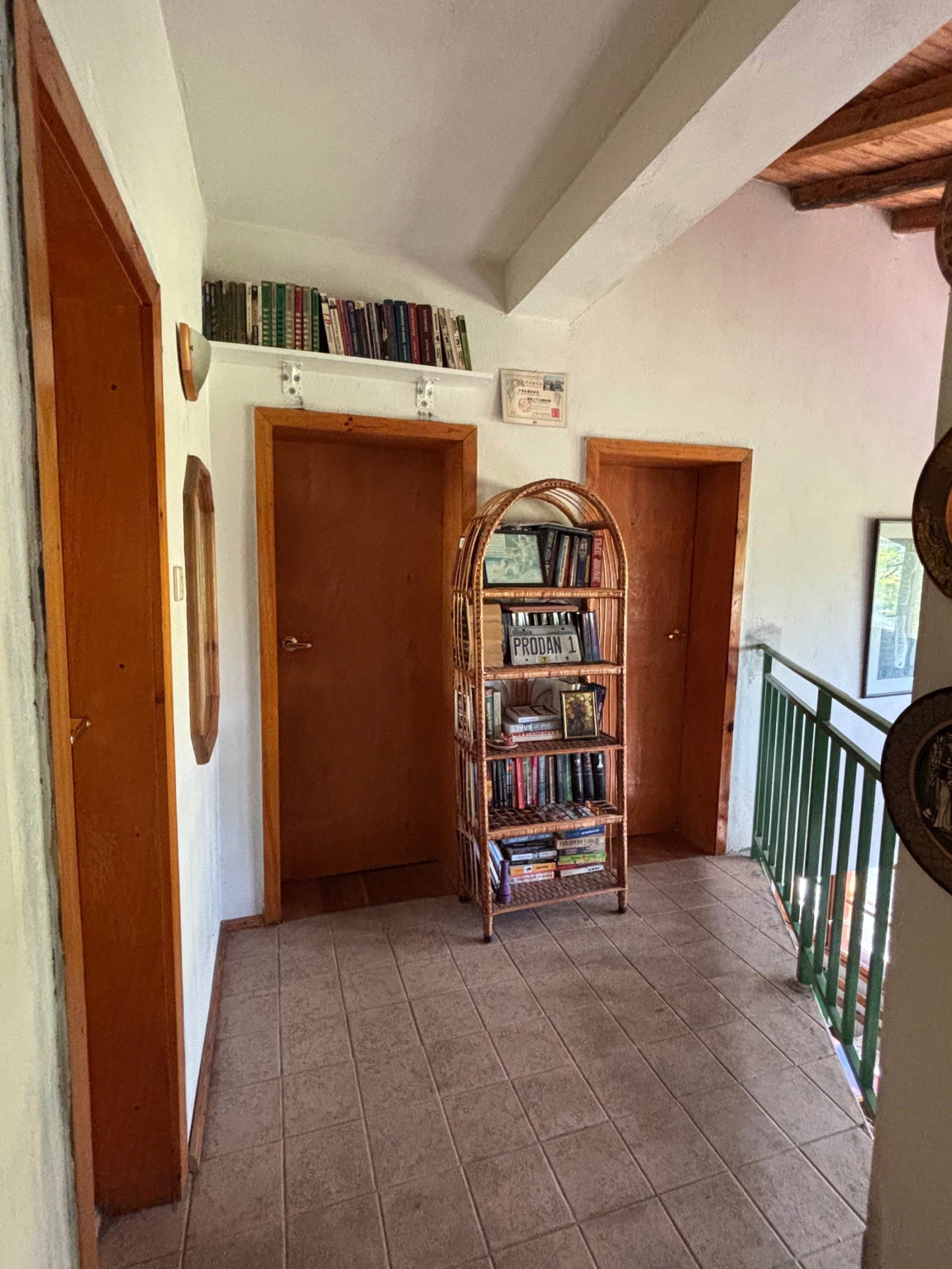 Продава КЪЩА, с. Голям извор, област Ловеч, снимка 7 - Къщи - 54215597