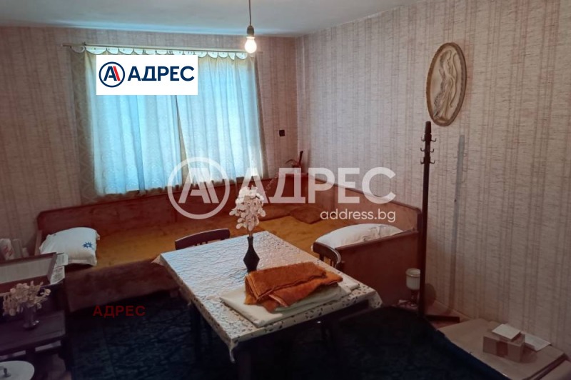 Продава КЪЩА, гр. Разград, Орел, снимка 4 - Къщи - 47403760