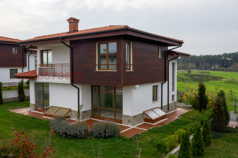 Till salu  Hus region Burgas , Lozenec , 260 kvm | 64814397