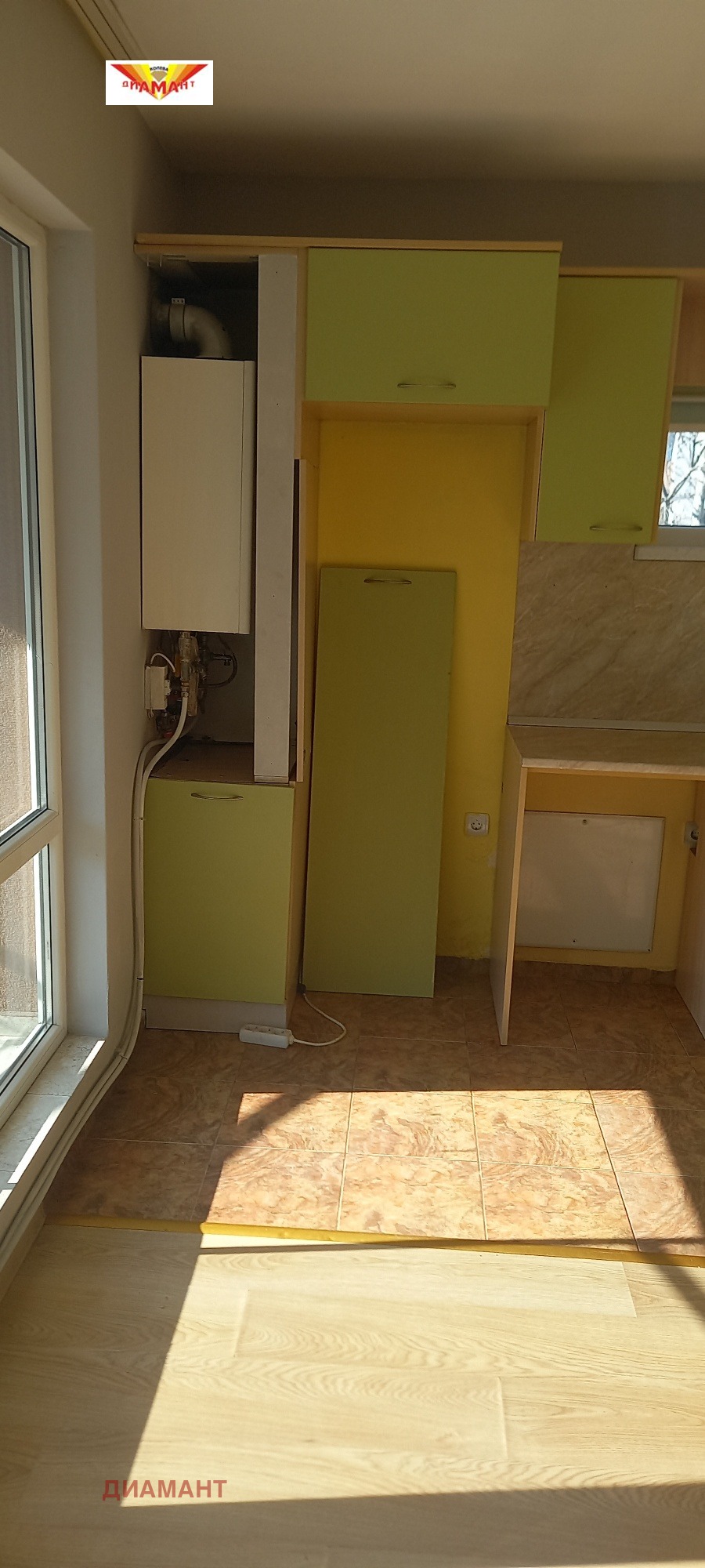 Продава 3-СТАЕН, гр. Стара Загора, Център, снимка 2 - Апартаменти - 53690140