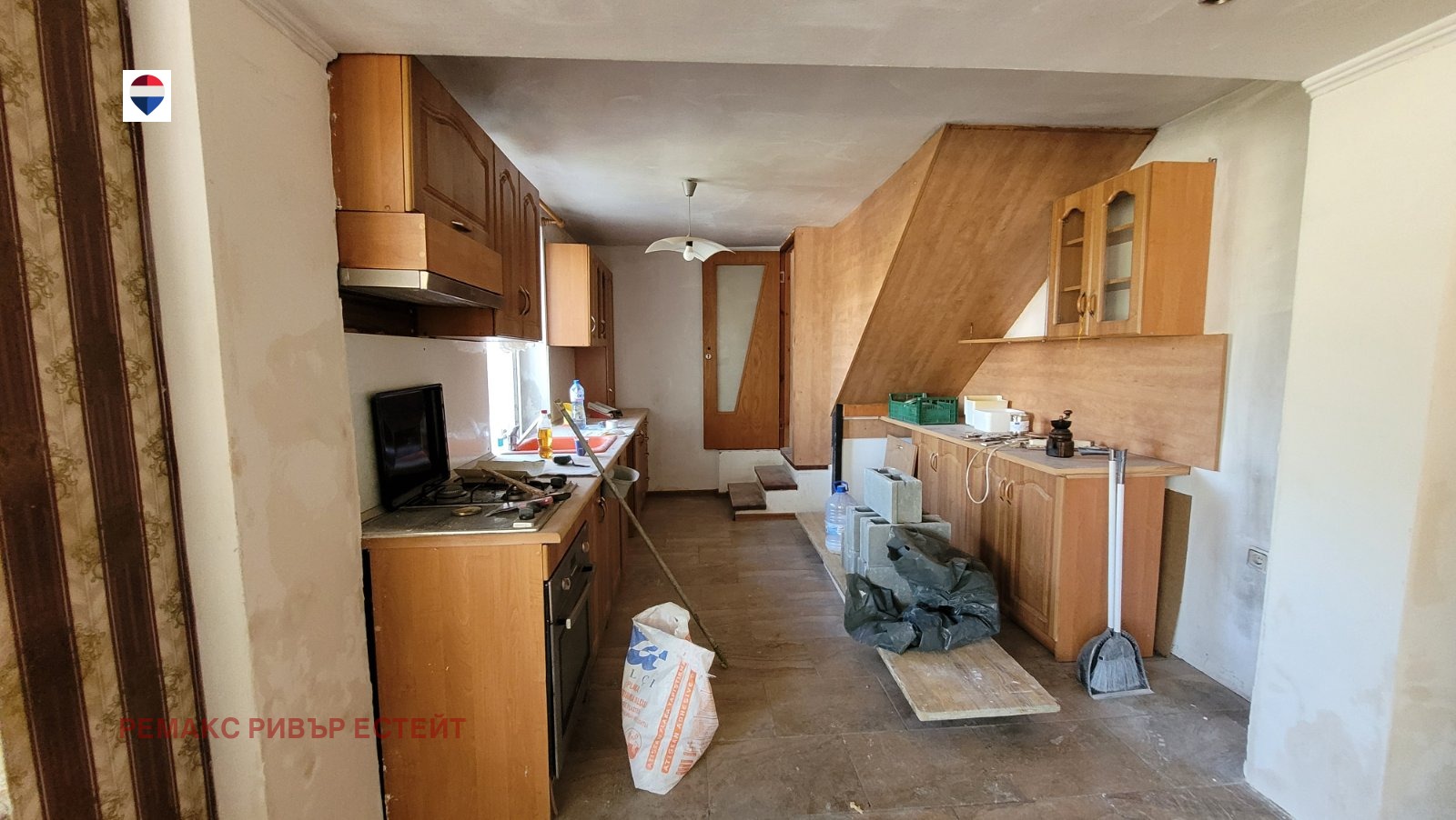 Продава КЪЩА, гр. Русе, Новата махала, снимка 3 - Къщи - 56197244