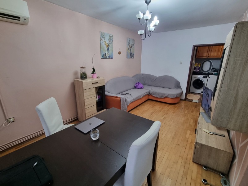 Продава 3-СТАЕН в град София, Гео Милев - 94 кв.м / 257 000 € » 502 648.31 лв., ИМОЛУКС