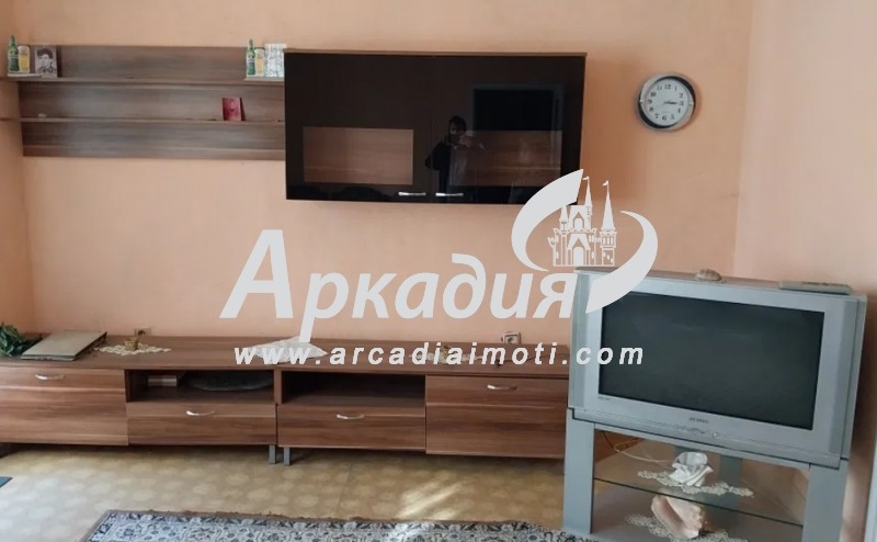 Продава 3-СТАЕН, гр. Пловдив, Център, снимка 1 - Aпартаменти - 49175712