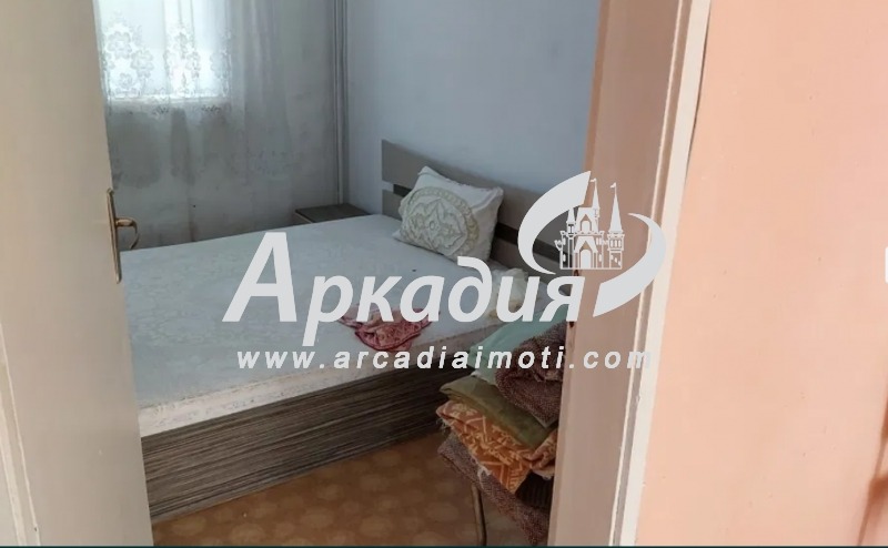 Продава 3-СТАЕН, гр. Пловдив, Център, снимка 3 - Aпартаменти - 49175712