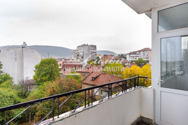 Продава 4-СТАЕН, гр. Шумен, Математическа гимназия, снимка 7 - Апартаменти - 52602613