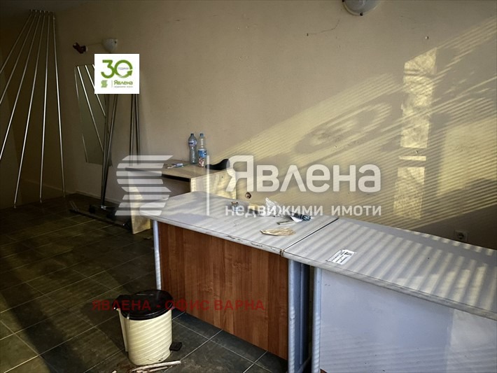Te koop  Kantoor Varna , Gratska machala , 126 m² | 44843361