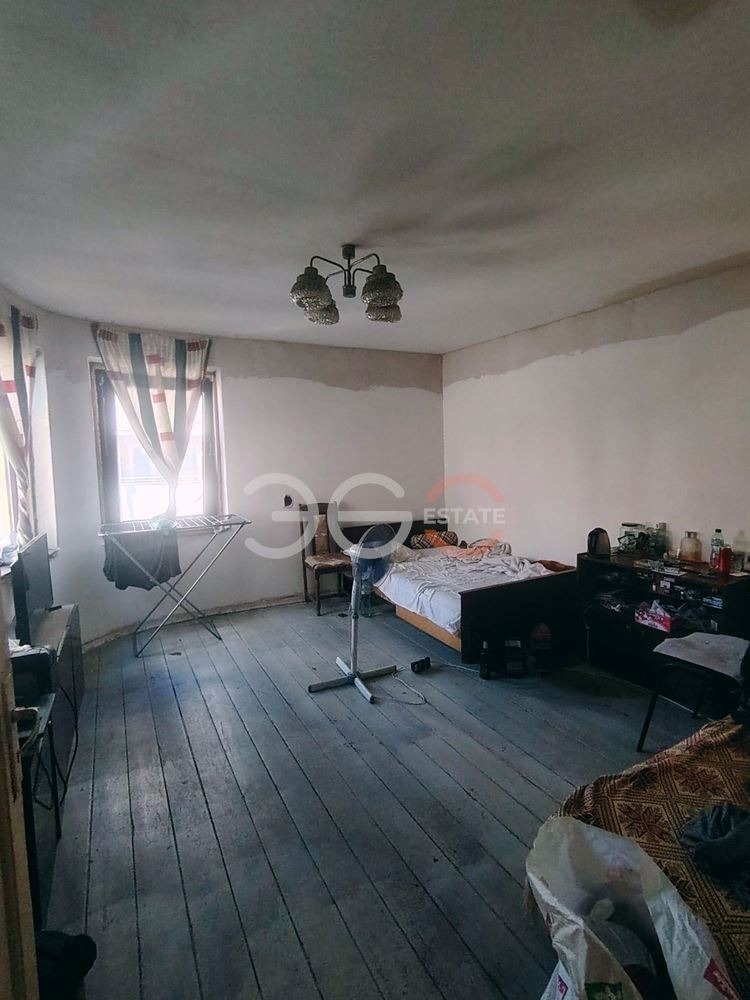 Продава ЕТАЖ ОТ КЪЩА, гр. Варна, Левски 2, снимка 4 - Етаж от къща - 55309835
