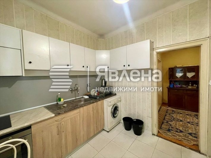 Продава ЕТАЖ ОТ КЪЩА, гр. София, Оборище, снимка 5 - Етаж от къща - 55931719