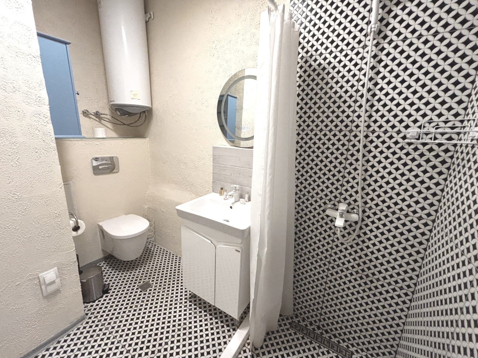 Продава 2-СТАЕН, гр. Варна, Център, снимка 6 - Апартаменти - 53705979