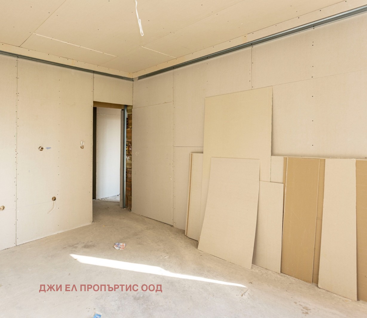 Продава КЪЩА, гр. София, гр. Нови Искър, снимка 2 - Къщи - 56674341