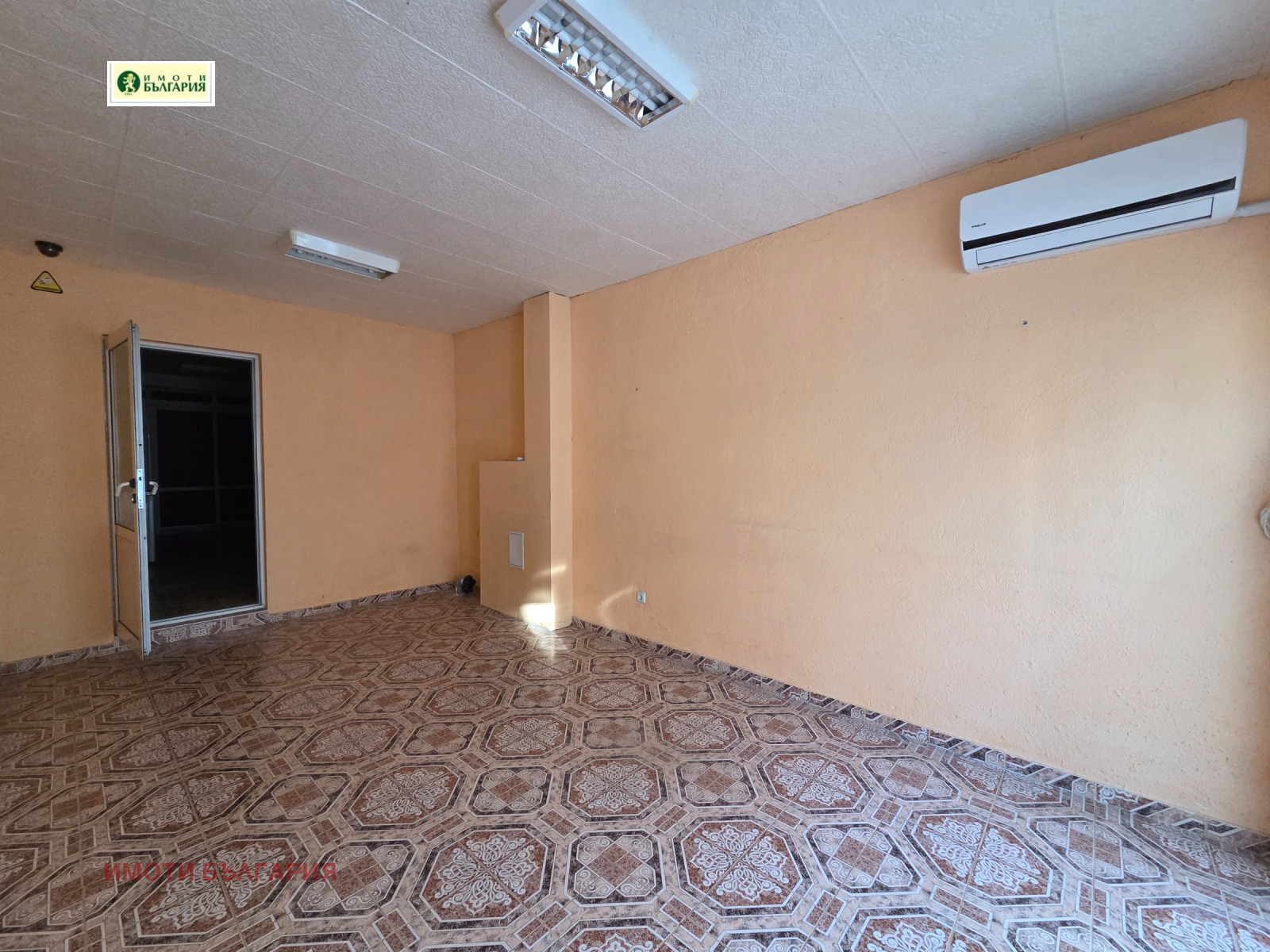 Продава ГАРАЖ, ПАРКОМЯСТО, гр. Варна, Лятно кино Тракия