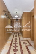 Продава 4-СТАЕН, град Шумен, Математическа гимназия • 150000 € / 293374.50 лв. • 47716563 9