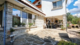 Hus Vetren, Burgas