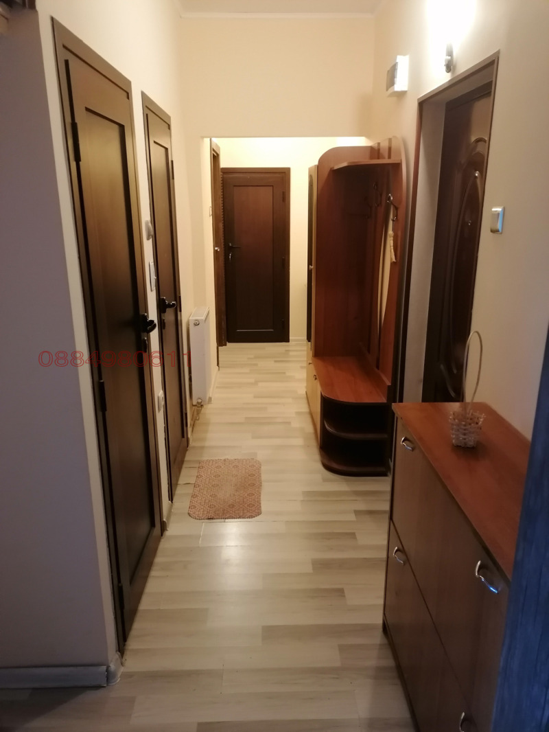 Продава 3-СТАЕН, гр. Велико Търново, Център, снимка 3 - Апартаменти - 53185403