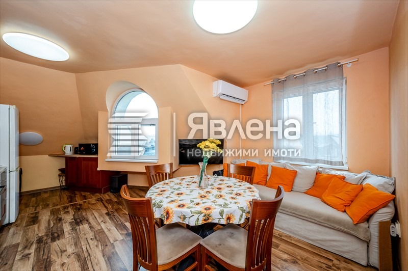 Продава 3-СТАЕН, гр. София, Оборище