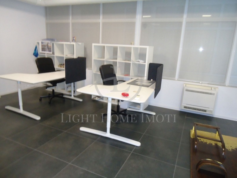 Na sprzedaż  Biuro Plowdiw , Kamenica 2 , 120 mkw | 10692283 - obraz [5]