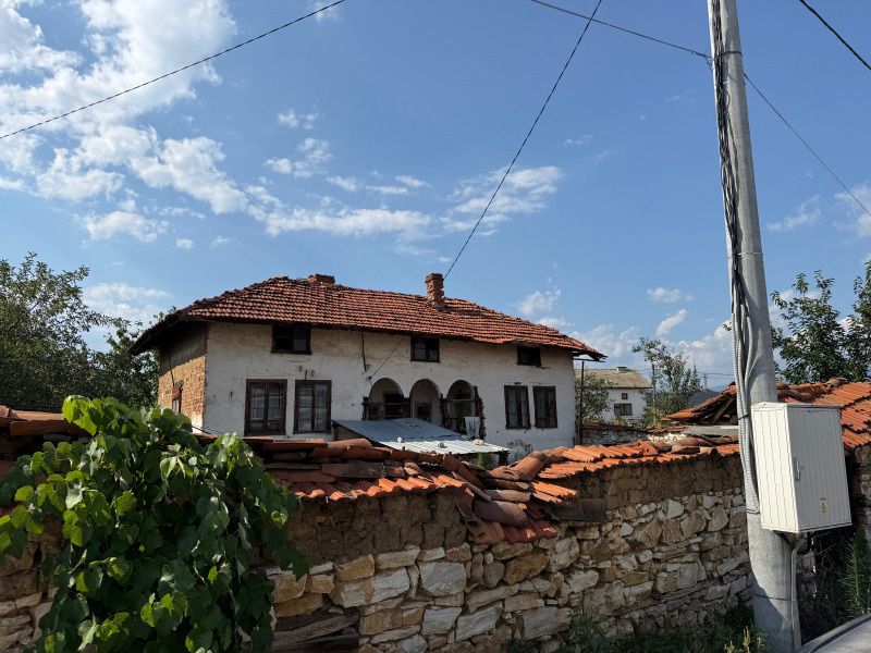 Продава  Къща област Благоевград , с. Копривлен , 90 кв.м | 98060892