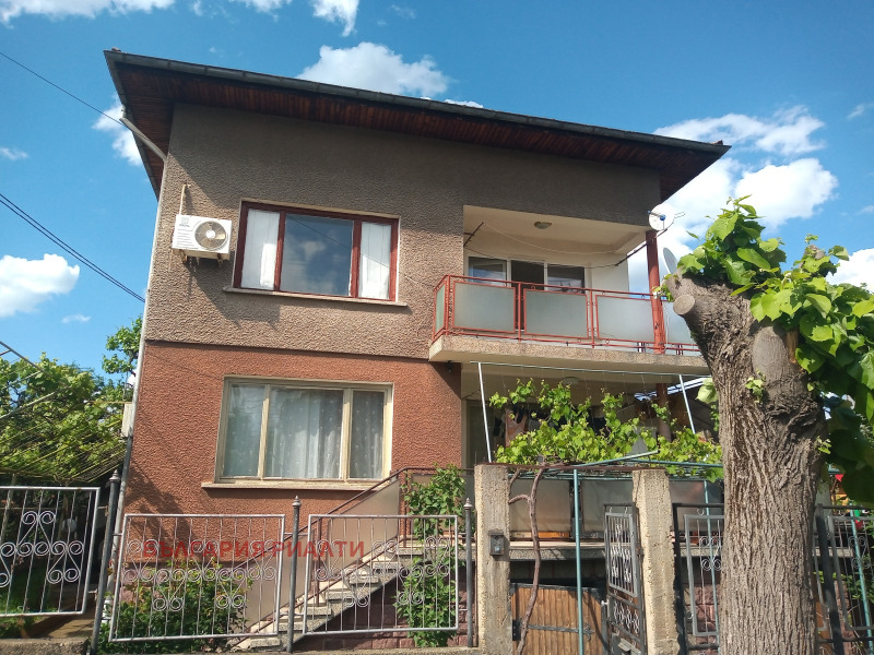 Продава  Къща град София , гр. Нови Искър , 467 кв.м | 85481869