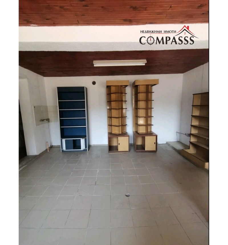Продава МАГАЗИН в област Варна, с. Стефан Караджа - 80 кв.м / 40 000 € » 78 233.20 лв., КОМПАС 7