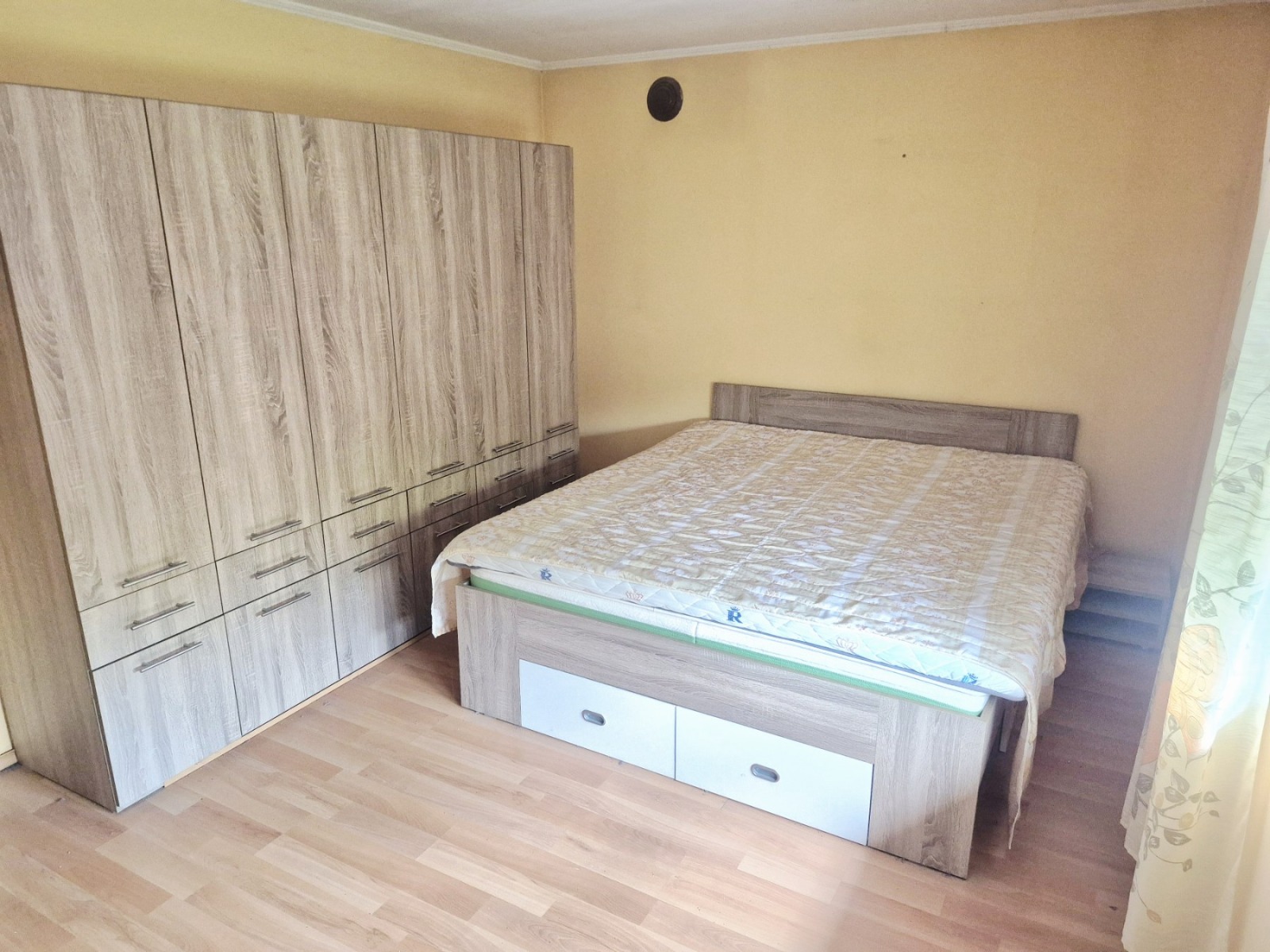 Продава КЪЩА, гр. Балчик, област Добрич, снимка 8 - Къщи - 54947487
