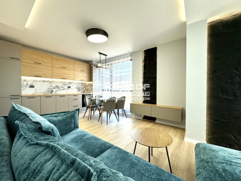 De vânzare  1 dormitor Plovdiv , Vâstaniciesci , 72 mp | 58879772