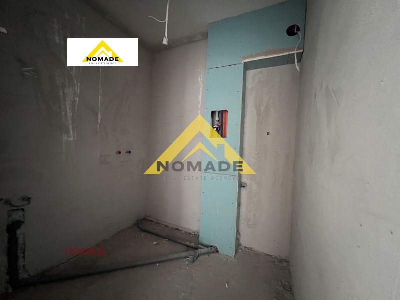 Продава  3-стаен град Пловдив , Остромила , 225 кв.м | 68142263 - изображение [7]