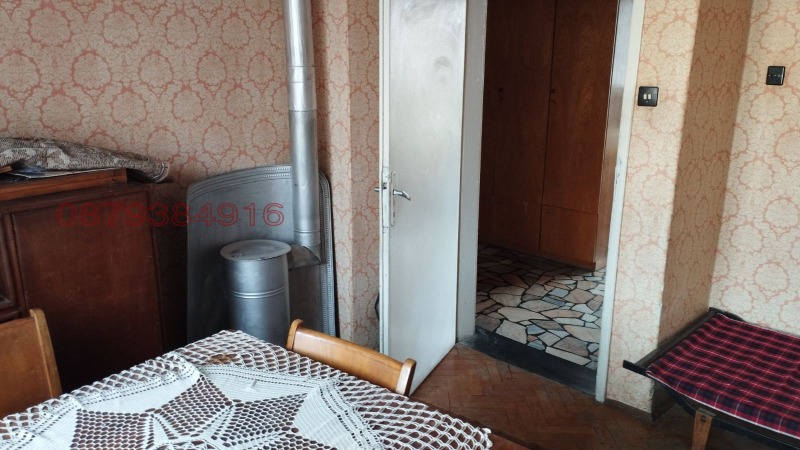 Продава 3-СТАЕН, гр. Разград, Център, снимка 6 - Апартаменти - 52780405