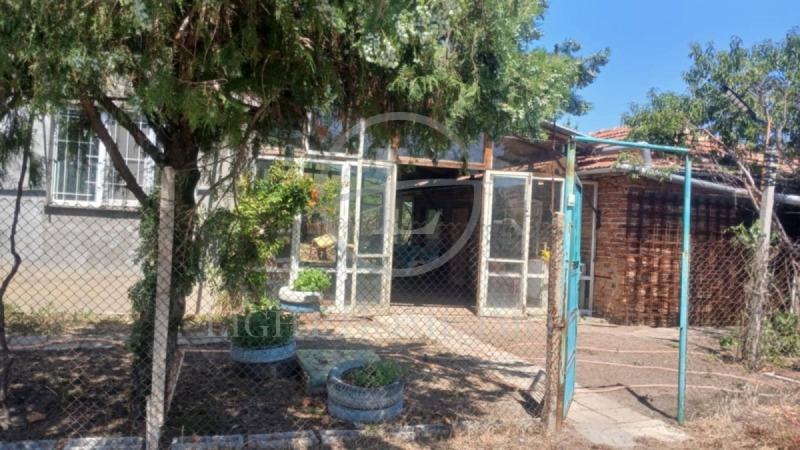 Продава КЪЩА, с. Правище, област Пловдив, снимка 13 - Къщи - 53331762