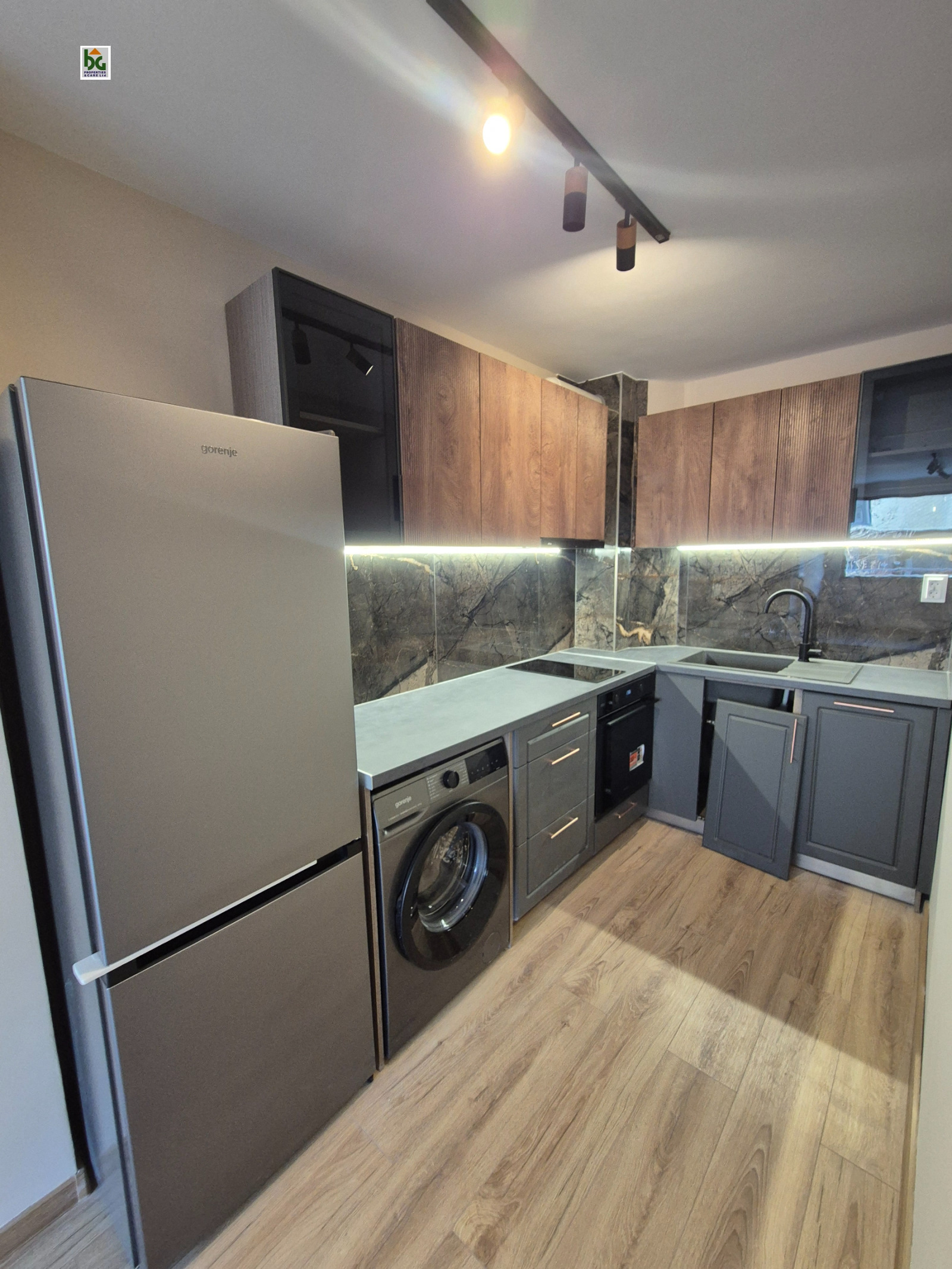 Продава 2-СТАЕН, гр. Варна, Окръжна болница-Генерали, снимка 5 - Апартаменти - 53946057