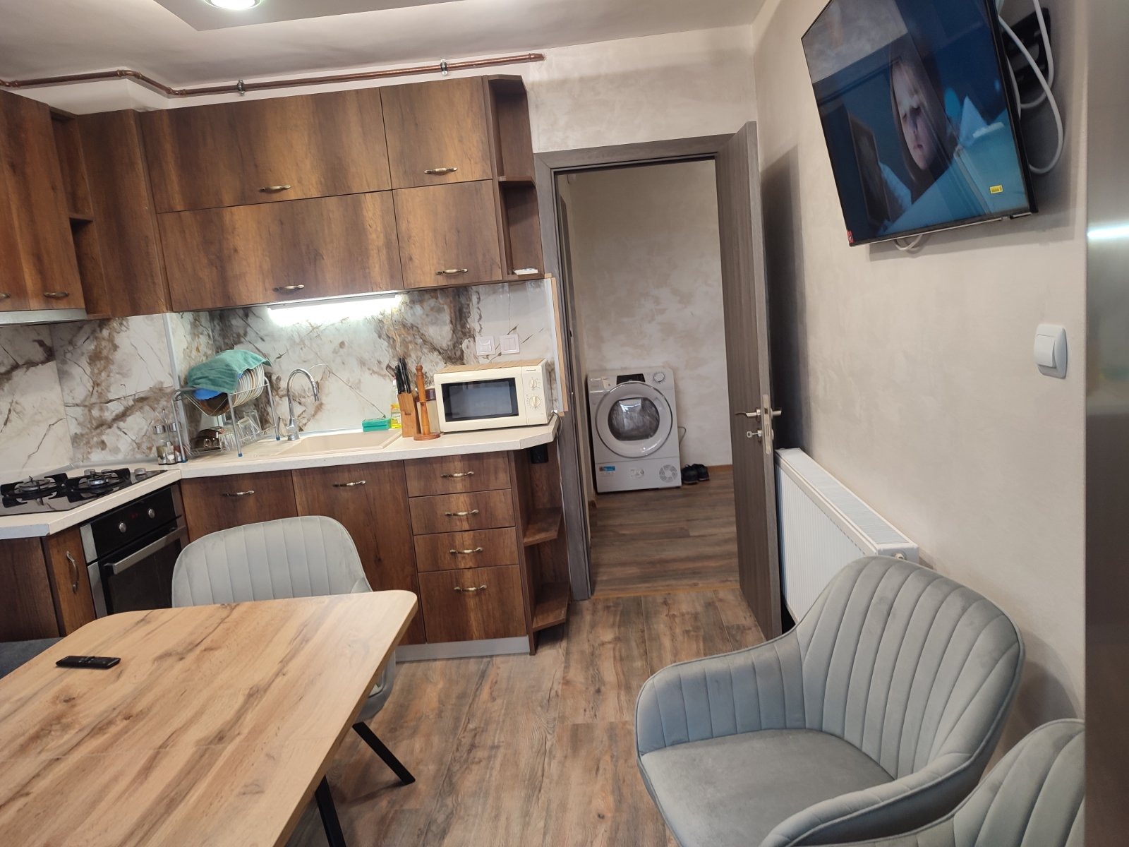 Продава 3-СТАЕН, гр. Шумен, Херсон, снимка 2 - Апартаменти - 53621381