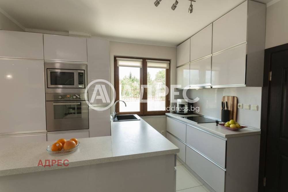 Продава КЪЩА, гр. Варна, м-т Долна Трака, снимка 8 - Къщи - 54330757