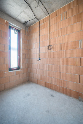 ����� ������� 3-�����,���� �����, �-� �����������>