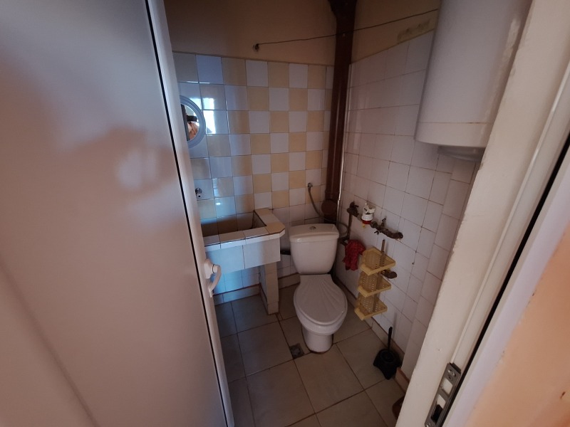 Продава 2-СТАЕН, гр. Велико Търново, Колю Фичето, снимка 7 - Апартаменти - 53324969